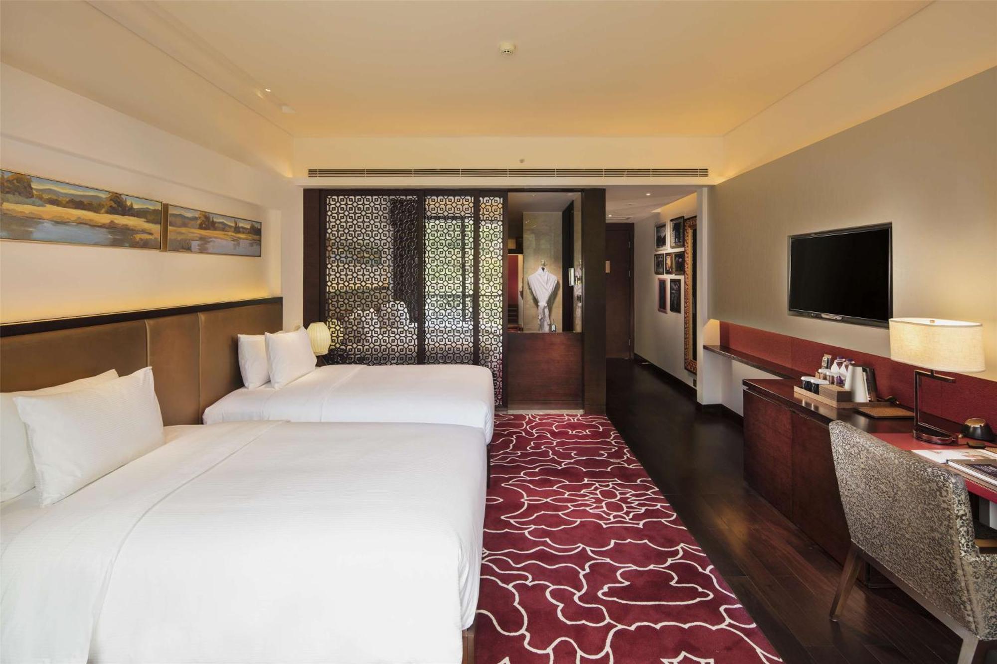 ניינגצ'י Hilton Linzhi Resort מראה חיצוני תמונה