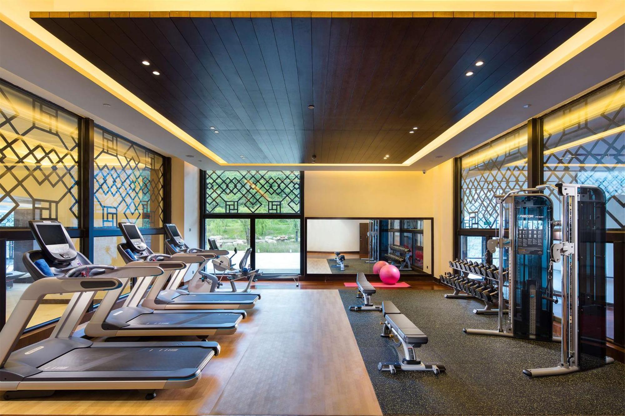 ניינגצ'י Hilton Linzhi Resort מראה חיצוני תמונה