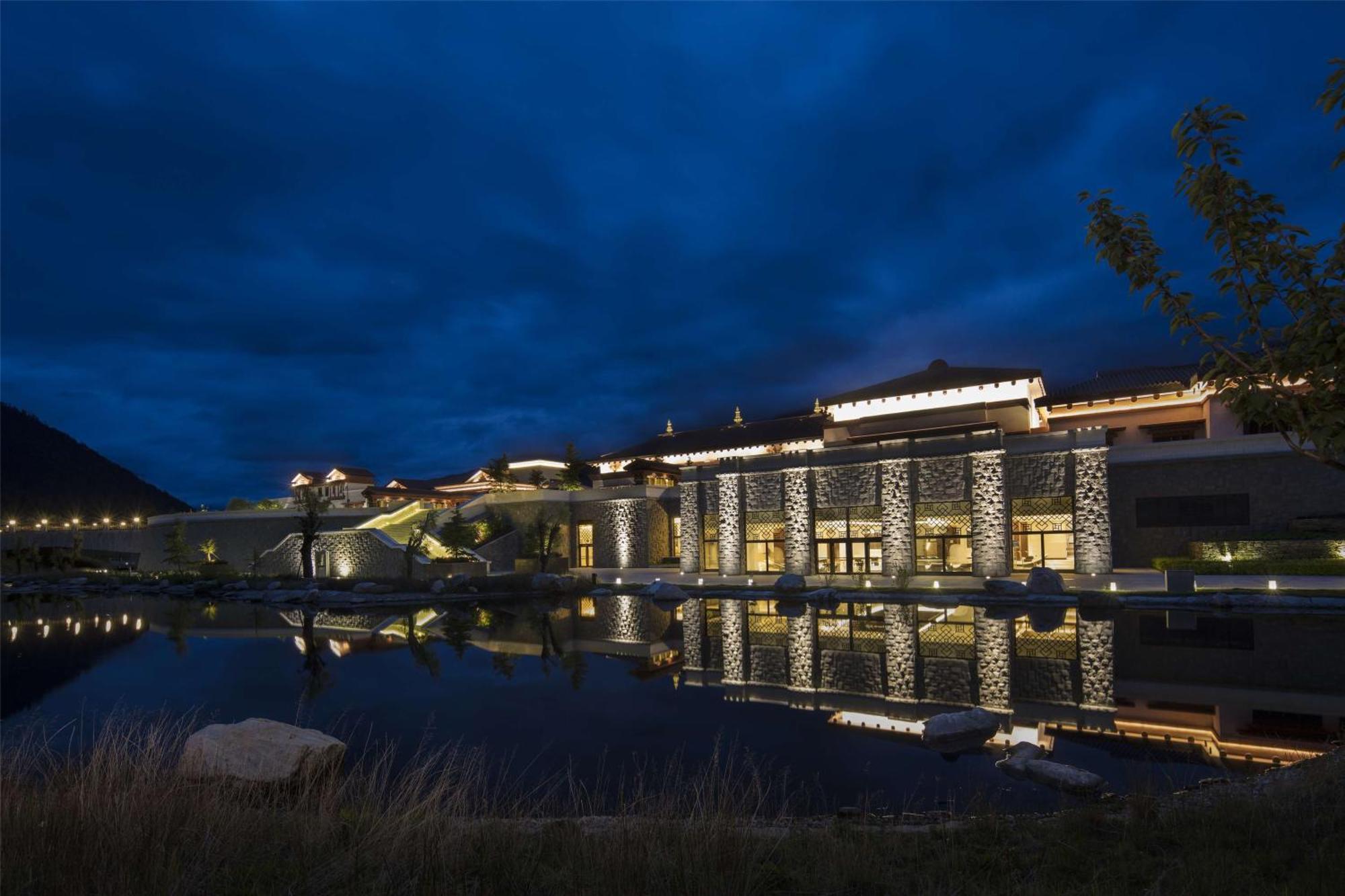 ניינגצ'י Hilton Linzhi Resort מראה חיצוני תמונה